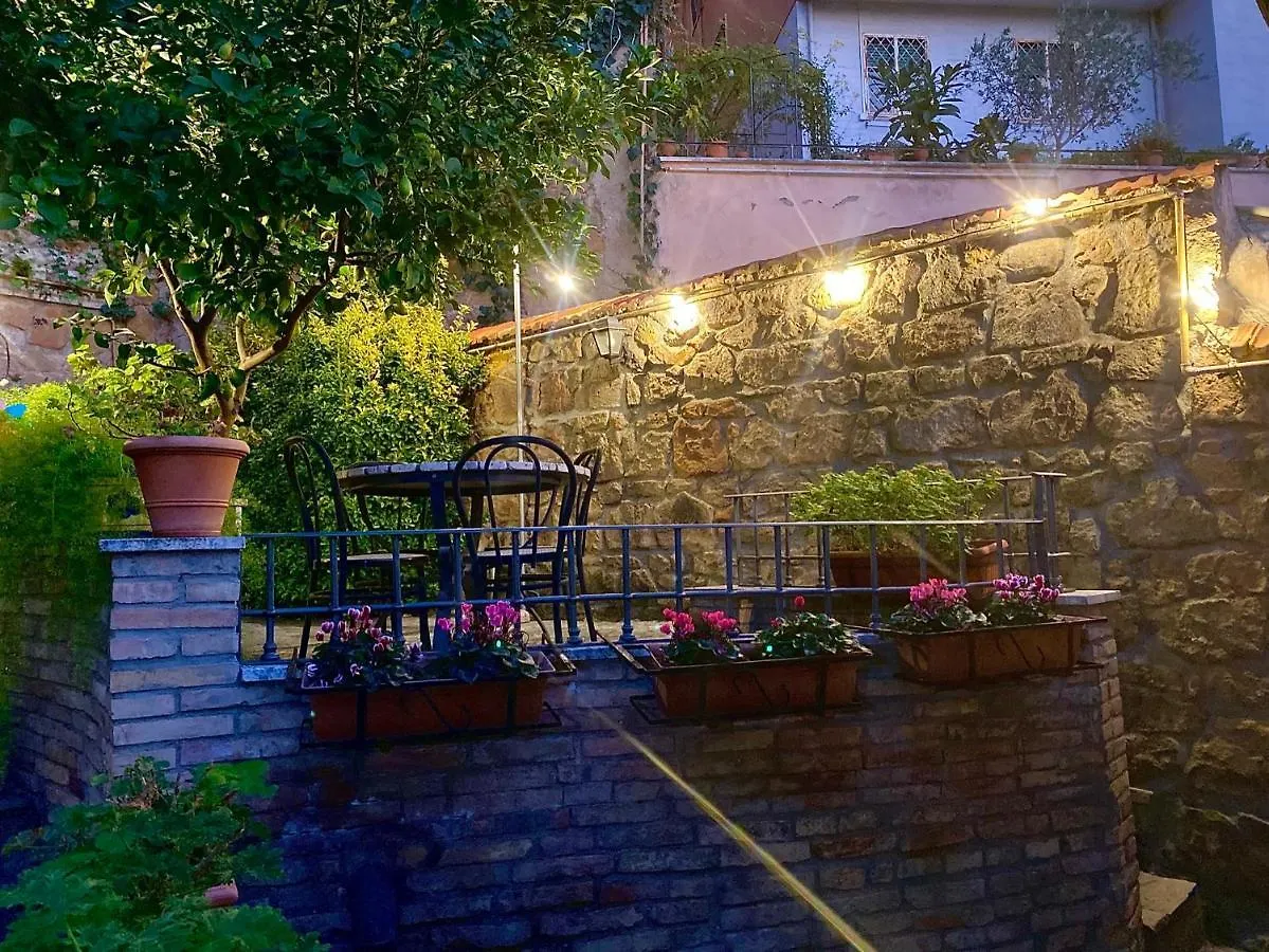 Apartment Borgo Monteverde Cottage In Rome