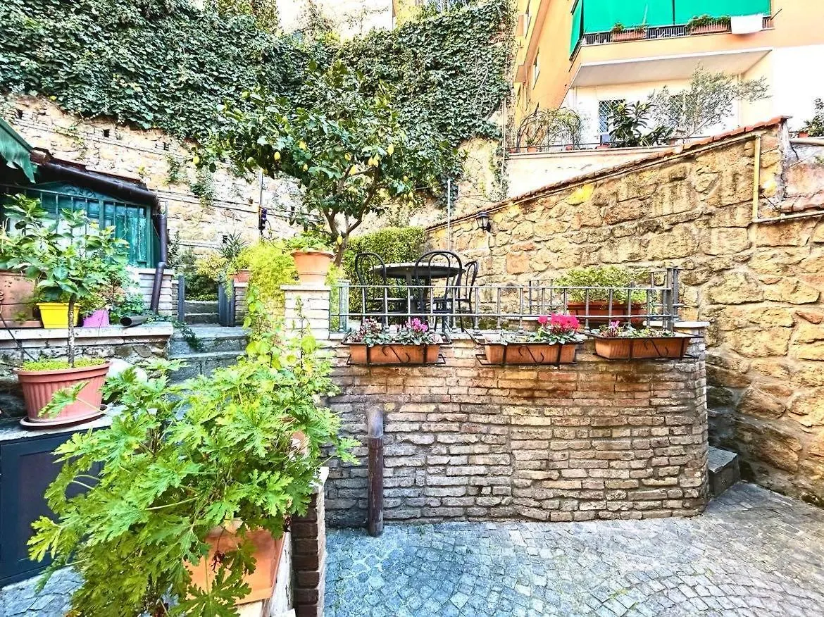 Borgo Monteverde Cottage In Rome Apartment
